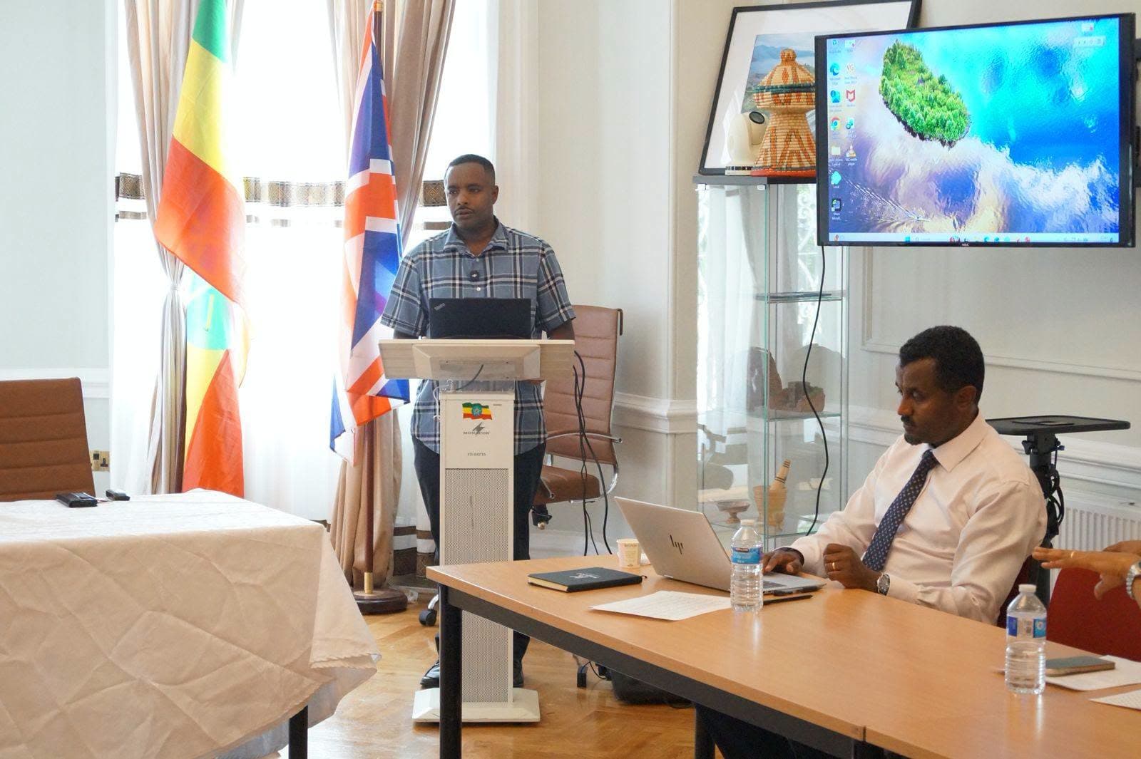 Embassy welcomes future scholars from UK universities